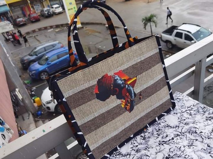 10000f prix promo. Contact: 0101999543